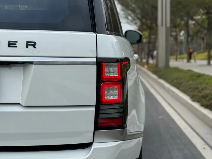 2020 Mansory Range Rover 3.0T 400HP L6 8AT,autocango,china used car exporter,china ev exporter,chinese used car exporter,chinese used ev exporter