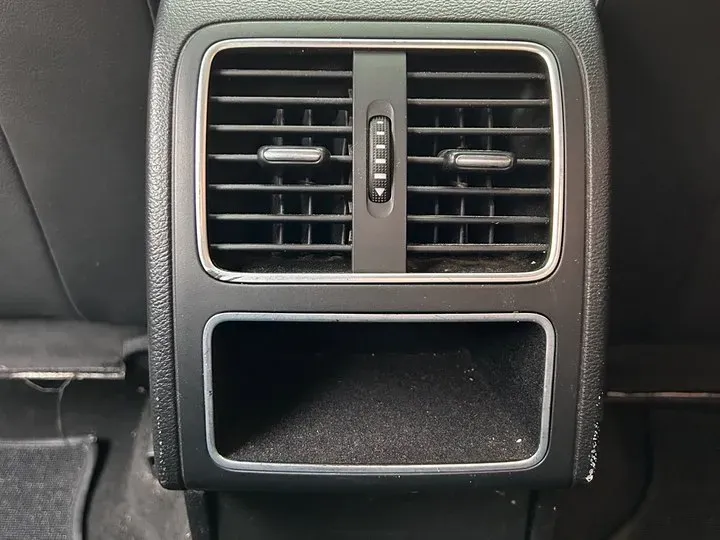 2015 Volkswagen Magotan 1.8T 160HP L4 7DCT,autocango,china used car exporter,china ev exporter,chinese used car exporter,chinese used ev exporter