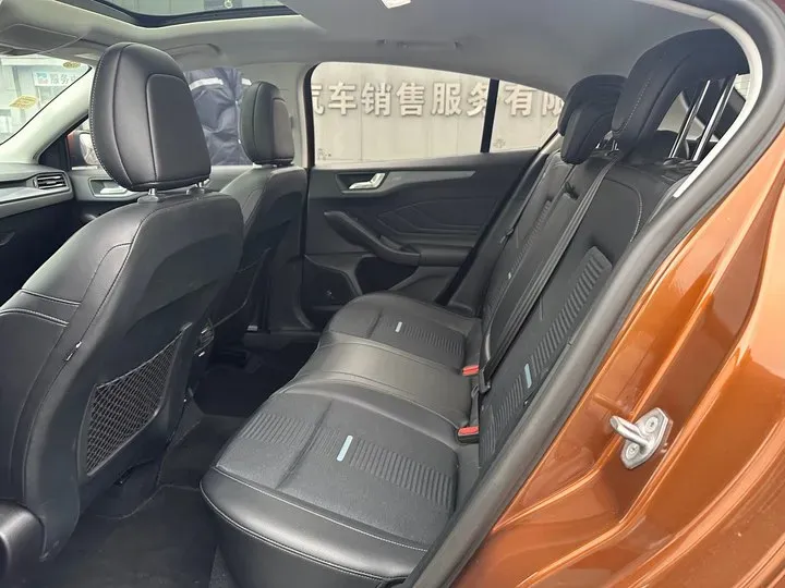 2020 Ford Focus Active 1.5T 174HP L3 8AT,autocango,china used car exporter,china ev exporter,chinese used car exporter,chinese used ev exporter