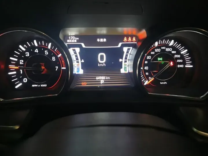 2018 Jeep Commander 2.0T 234HP L4 9AT,autocango,china used car exporter,china ev exporter,chinese used car exporter,chinese used ev exporter