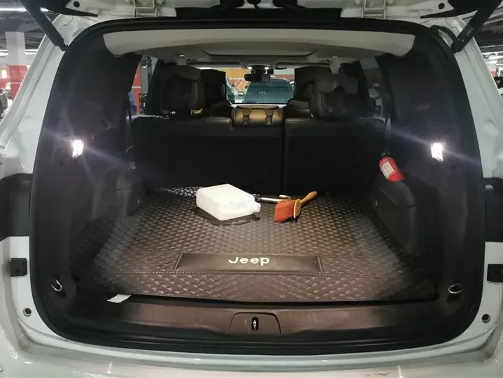 2018 Jeep Commander 2.0T 234HP L4 9AT,autocango,china used car exporter,china ev exporter,chinese used car exporter,chinese used ev exporter