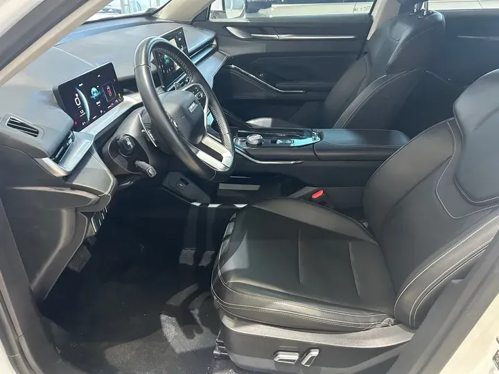 2021 Haval H6 2.0T 211HP L4 7DCT,autocango,china used car exporter,china ev exporter,chinese used car exporter,chinese used ev exporter