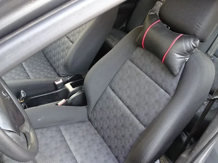 2010 Peugeot 307 1.6L 106HP L4 4AT,autocango,china used car exporter,china ev exporter,chinese used car exporter,chinese used ev exporter