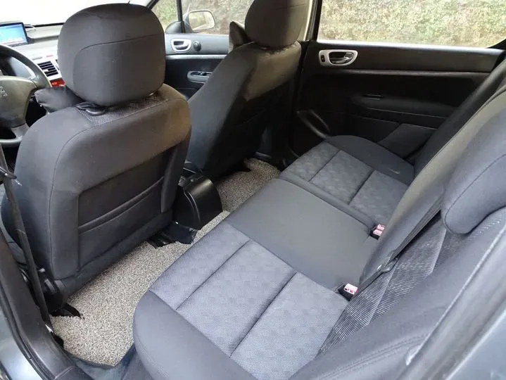 2010 Peugeot 307 1.6L 106HP L4 4AT,autocango,china used car exporter,china ev exporter,chinese used car exporter,chinese used ev exporter