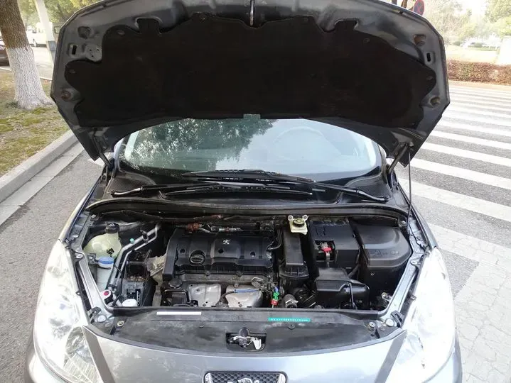 2010 Peugeot 307 1.6L 106HP L4 4AT,autocango,china used car exporter,china ev exporter,chinese used car exporter,chinese used ev exporter