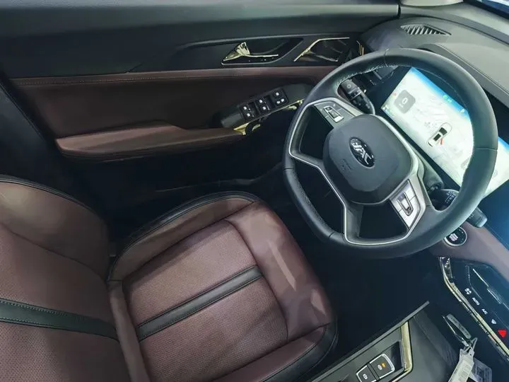 2024 JAC X8 PLUS 1.5T 184HP L4 7DCT,autocango,china used car exporter,china ev exporter,chinese used car exporter,chinese used ev exporter