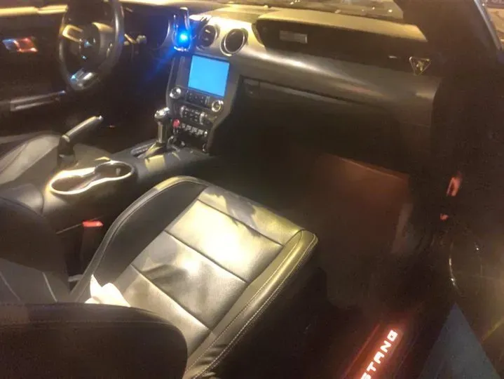 2019 Ford Mustang 2.3T 299HP L4 10AT,autocango,china used car exporter,china ev exporter,chinese used car exporter,chinese used ev exporter