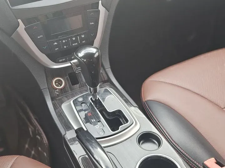 2015 GAC Trumpchi GS5 Super 2.0L 147HP L4 5AT,autocango,china used car exporter,china ev exporter,chinese used car exporter,chinese used ev exporter