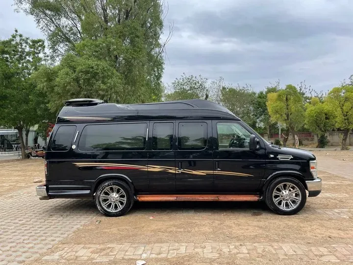 2011 Ford E350 5.4L 258HP V8 5AT,autocango,china used car exporter,china ev exporter,chinese used car exporter,chinese used ev exporter
