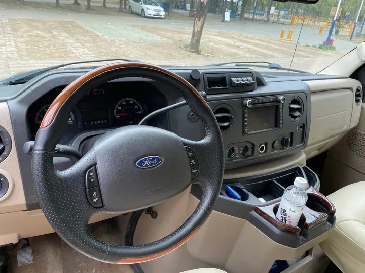 2011 Ford E350 5.4L 258HP V8 5AT,autocango,china used car exporter,china ev exporter,chinese used car exporter,chinese used ev exporter