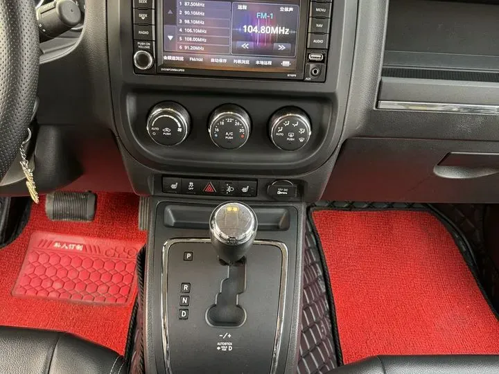 2014 Jeep Patriot 2.4L 170HP L4 6AT,autocango,china used car exporter,china ev exporter,chinese used car exporter,chinese used ev exporter