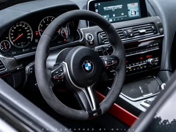 2015 BMW M6 4.4T 560HP V8 7DCT,autocango,china used car exporter,china ev exporter,chinese used car exporter,chinese used ev exporter