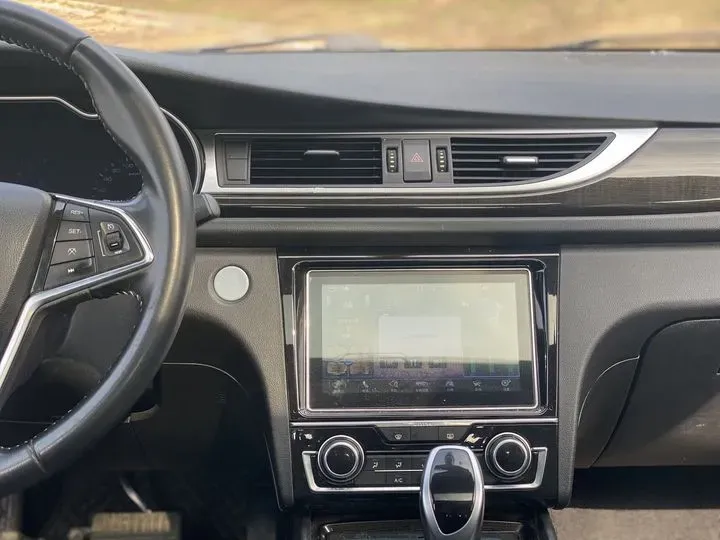 2017 Zotye Z560 1.5T 150HP L4 CVT,autocango,china used car exporter,china ev exporter,chinese used car exporter,chinese used ev exporter