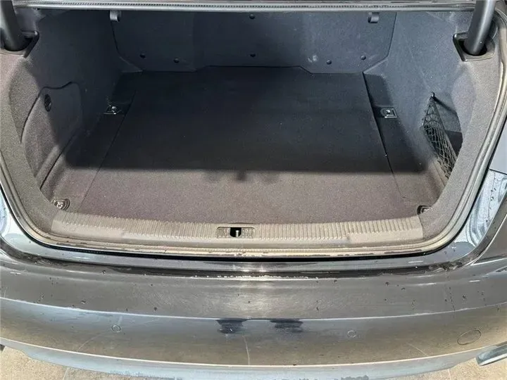 2012 Audi A6L 2.5L 190HP V6 CVT,autocango,china used car exporter,china ev exporter,chinese used car exporter,chinese used ev exporter