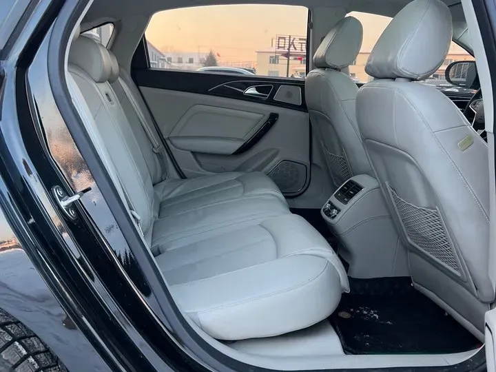 2016 Zotye Z700 1.8T 177HP L4 6DCT,autocango,china used car exporter,china ev exporter,chinese used car exporter,chinese used ev exporter