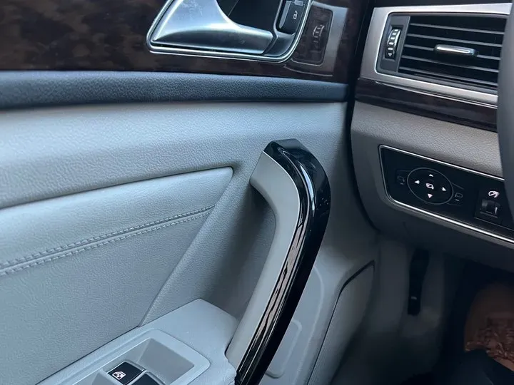 2016 Zotye Z700 1.8T 177HP L4 6DCT,autocango,china used car exporter,china ev exporter,chinese used car exporter,chinese used ev exporter