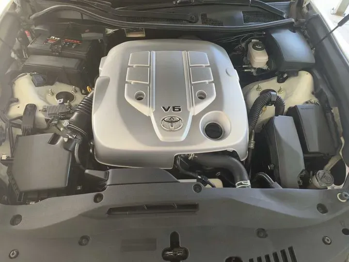 2015 Toyota Crown 2.5L 193HP V6 6AT,autocango,china used car exporter,china ev exporter,chinese used car exporter,chinese used ev exporter