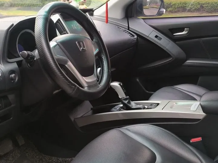 2016 Luxgen 6 SUV 1.8T 180HP L4 6AT,autocango,china used car exporter,china ev exporter,chinese used car exporter,chinese used ev exporter