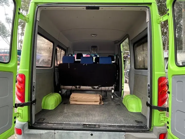 2013 Iveco BaoDi 2.5T 122HP L4 5MT,autocango,china used car exporter,china ev exporter,chinese used car exporter,chinese used ev exporter