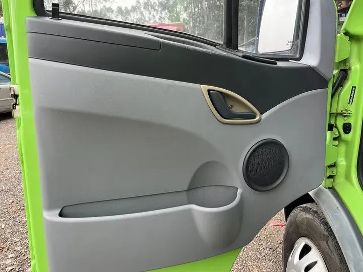 2013 Iveco BaoDi 2.5T 122HP L4 5MT,autocango,china used car exporter,china ev exporter,chinese used car exporter,chinese used ev exporter