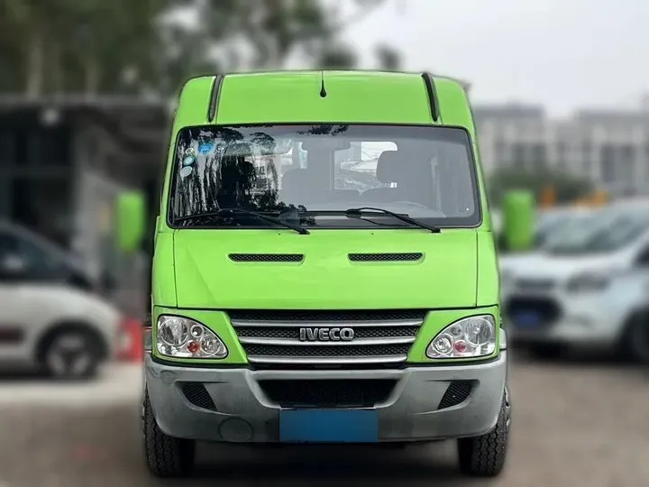 2013 Iveco BaoDi 2.5T 122HP L4 5MT,autocango,china used car exporter,china ev exporter,chinese used car exporter,chinese used ev exporter