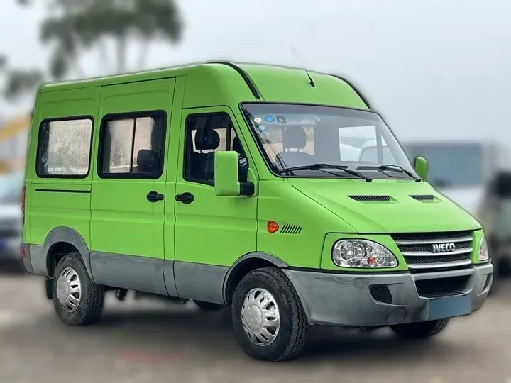 2013 Iveco BaoDi 2.5T 122HP L4 5MT,autocango,china used car exporter,china ev exporter,chinese used car exporter,chinese used ev exporter