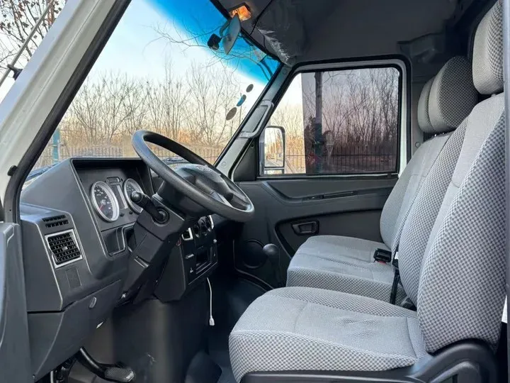 2021 Iveco DeYi 2.5T 122HP L4 5MT,autocango,china used car exporter,china ev exporter,chinese used car exporter,chinese used ev exporter