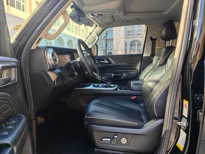 2021 Tank 300 2.0T 227HP L4 8AT,autocango,china used car exporter,china ev exporter,chinese used car exporter,chinese used ev exporter