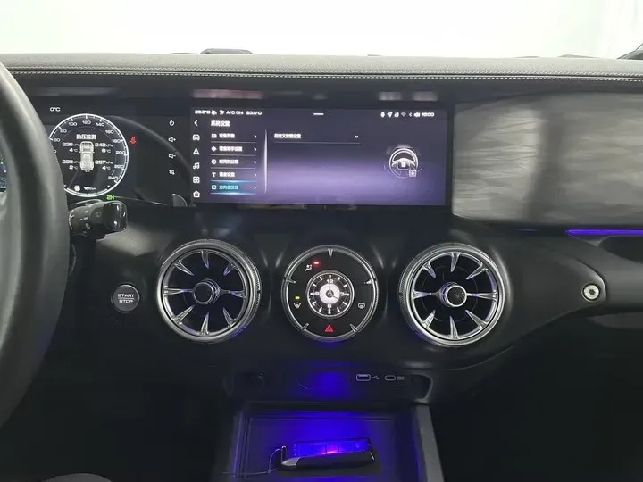 2021 Tank 300 2.0T 227HP L4 8AT,autocango,china used car exporter,china ev exporter,chinese used car exporter,chinese used ev exporter