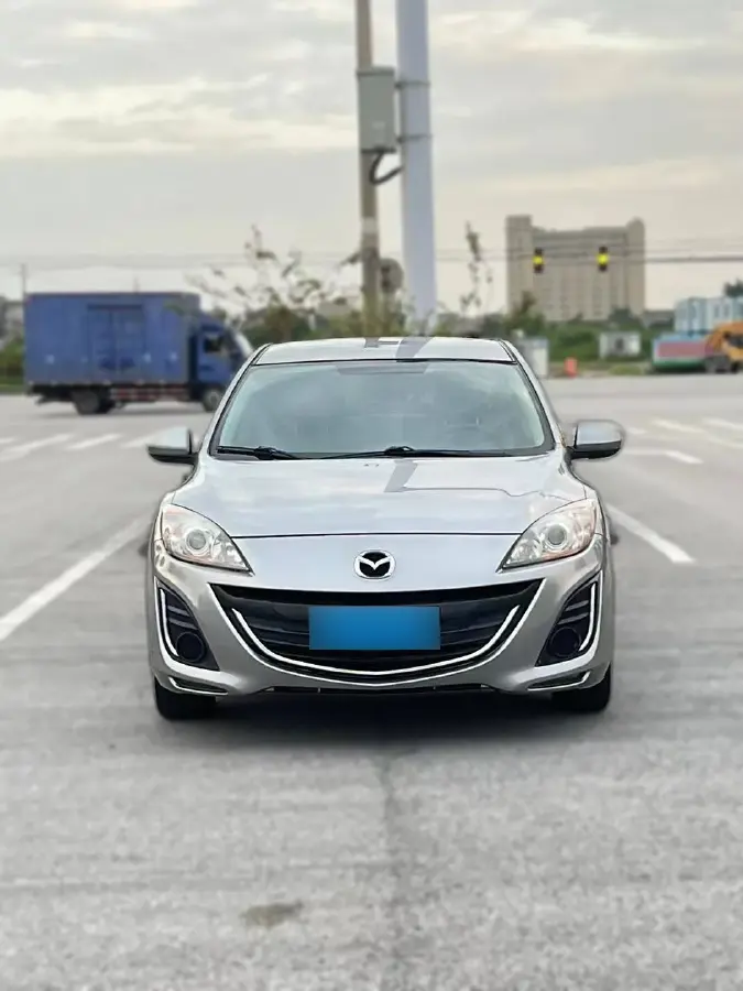 2015 Mazda 3 XingChi 1.6L 107HP L4 4AT