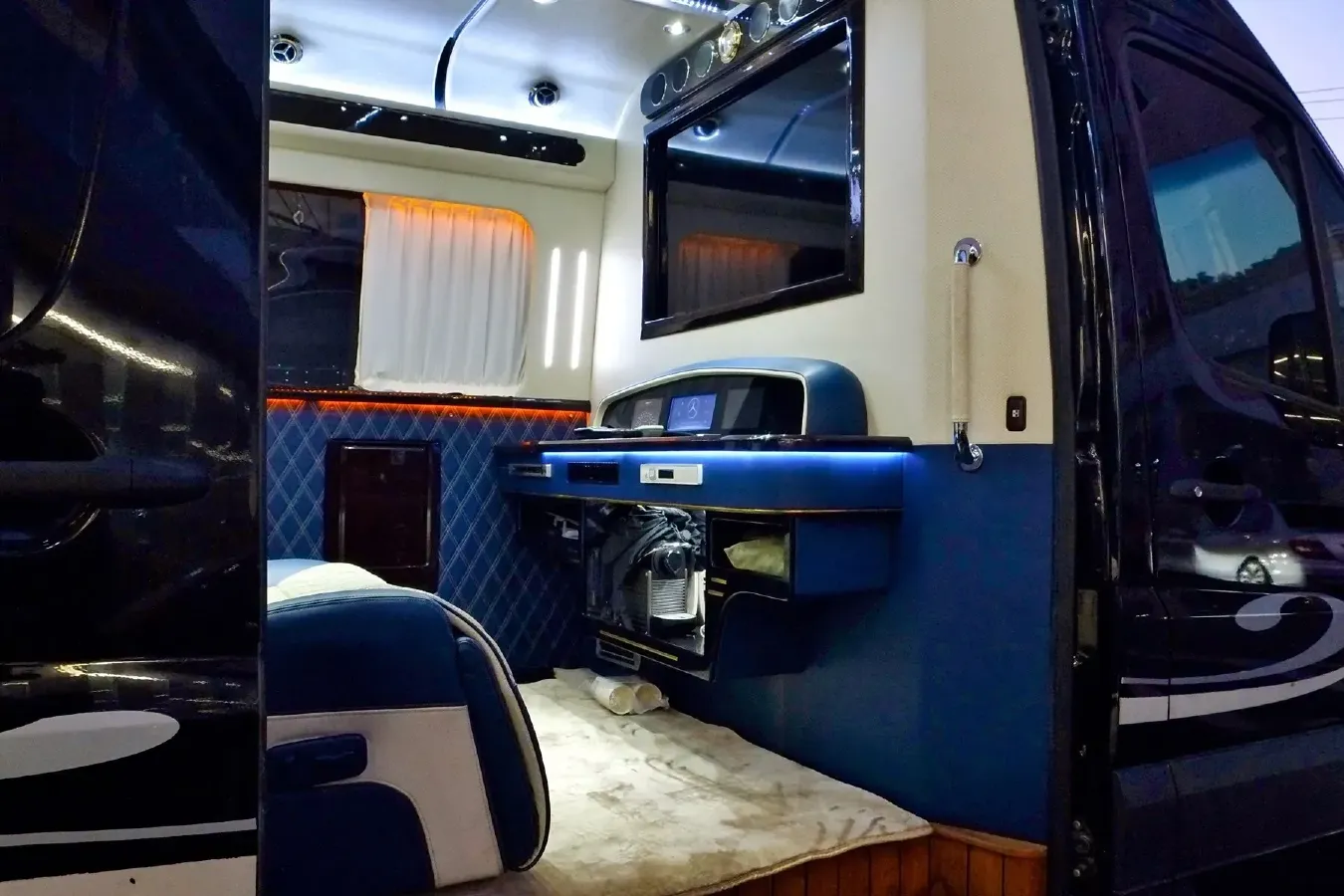 2023 Speed Auto Sprinter 2.0T 190HP L4 7DCT,autocango,china used car exporter,china ev exporter,chinese used car exporter,chinese used ev exporter