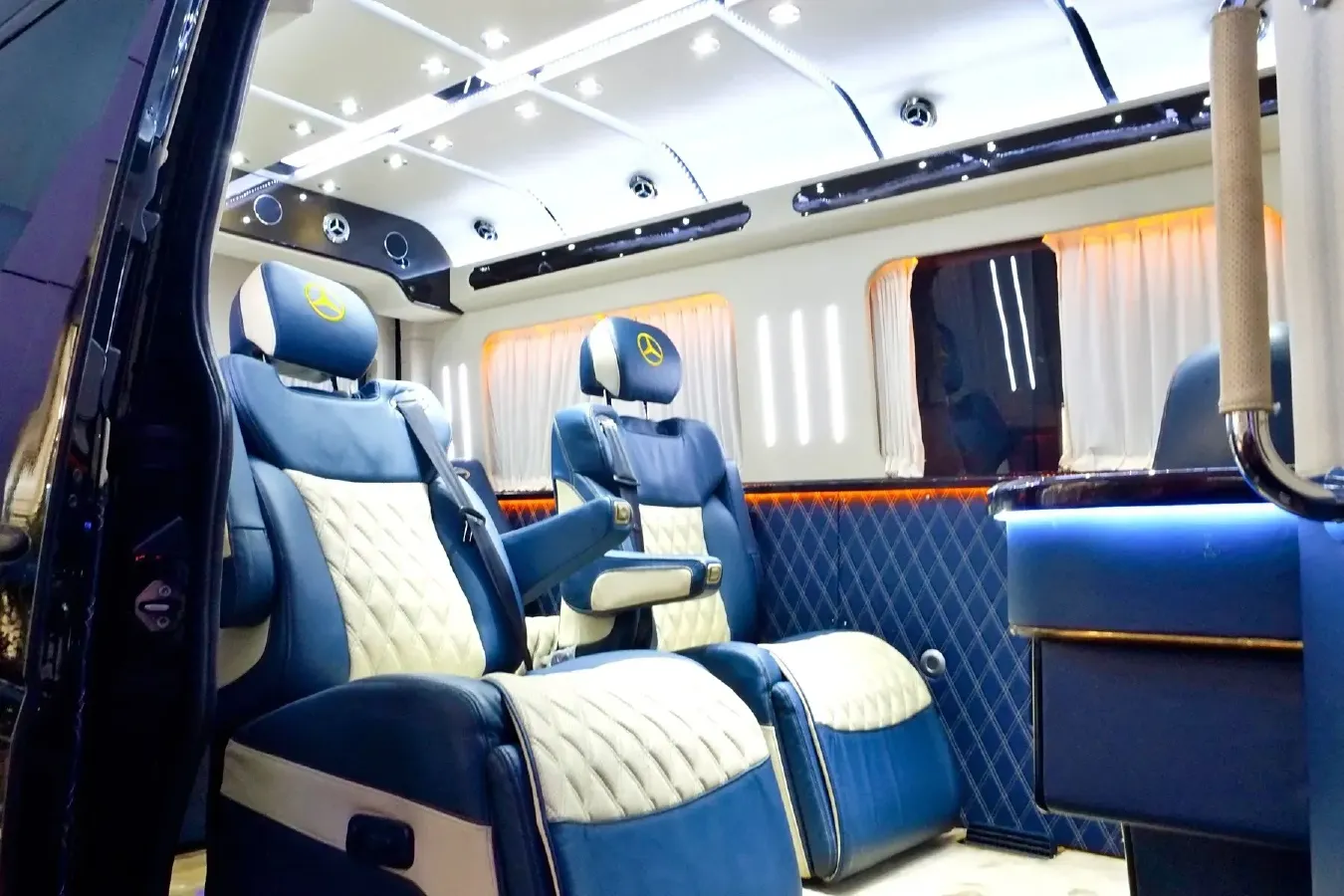 2023 Speed Auto Sprinter 2.0T 190HP L4 7DCT,autocango,china used car exporter,china ev exporter,chinese used car exporter,chinese used ev exporter