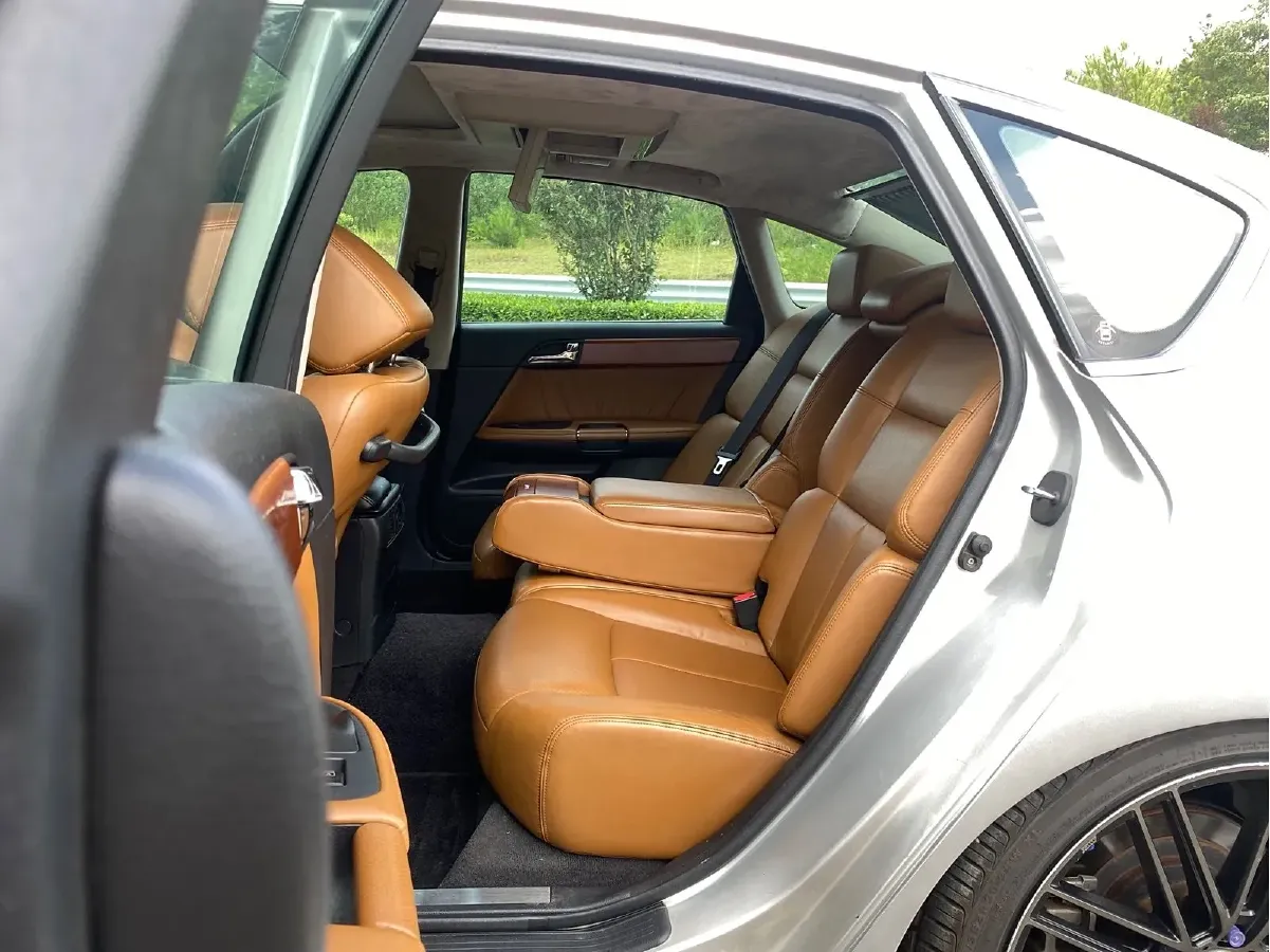 2005 Nissan Fuga 3.5L 280HP V6 5AT,autocango,china used car exporter,china ev exporter,chinese used car exporter,chinese used ev exporter