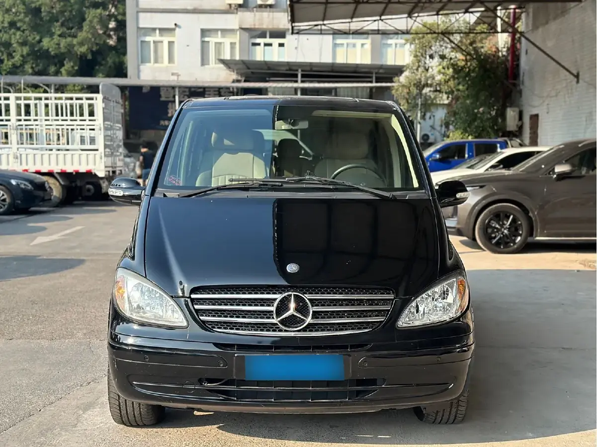 2010 Mercedes-Benz Viano 2.5L 190HP V6 5AT