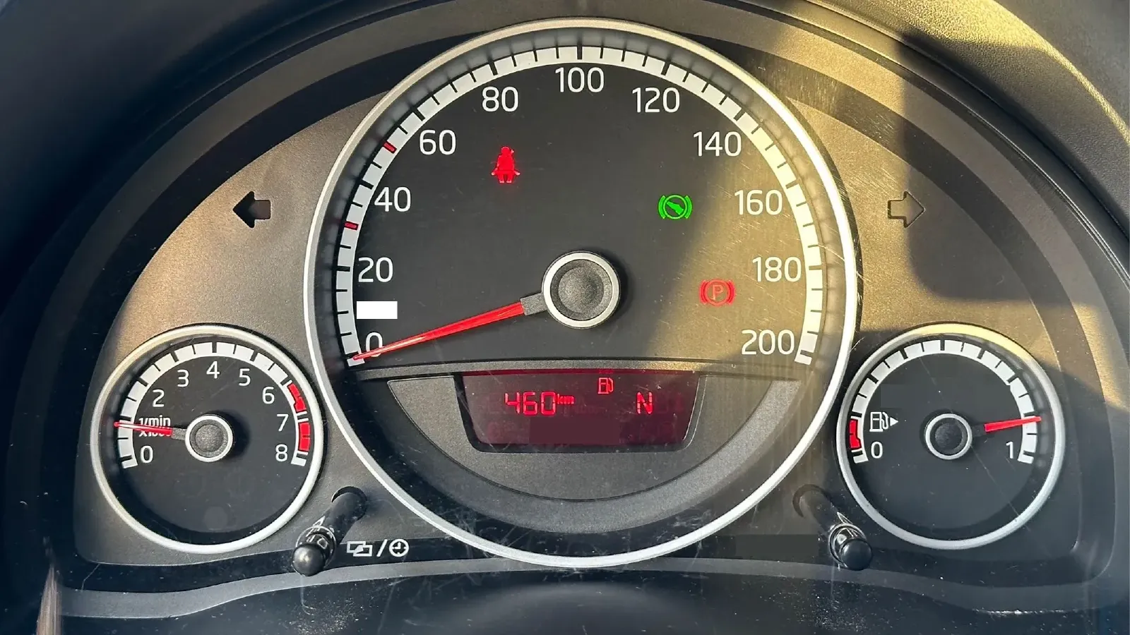 2015 Volkswagen up! 1.0L 75HP L3 5AMT,autocango,china used car exporter,china ev exporter,chinese used car exporter,chinese used ev exporter