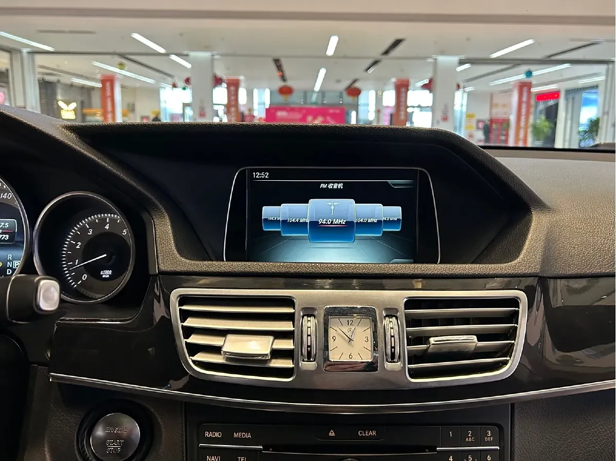 2015 Mercedes-Benz E Class 2.0T 211HP L4 7AT,autocango,china used car exporter,china ev exporter,chinese used car exporter,chinese used ev exporter