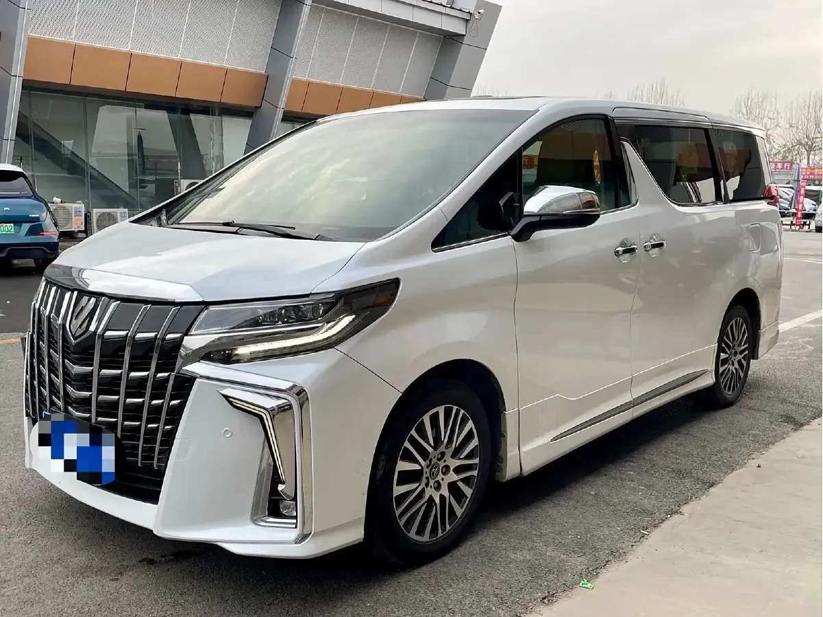 2018 Toyota Alphard 3.5L 275HP V6 6AT