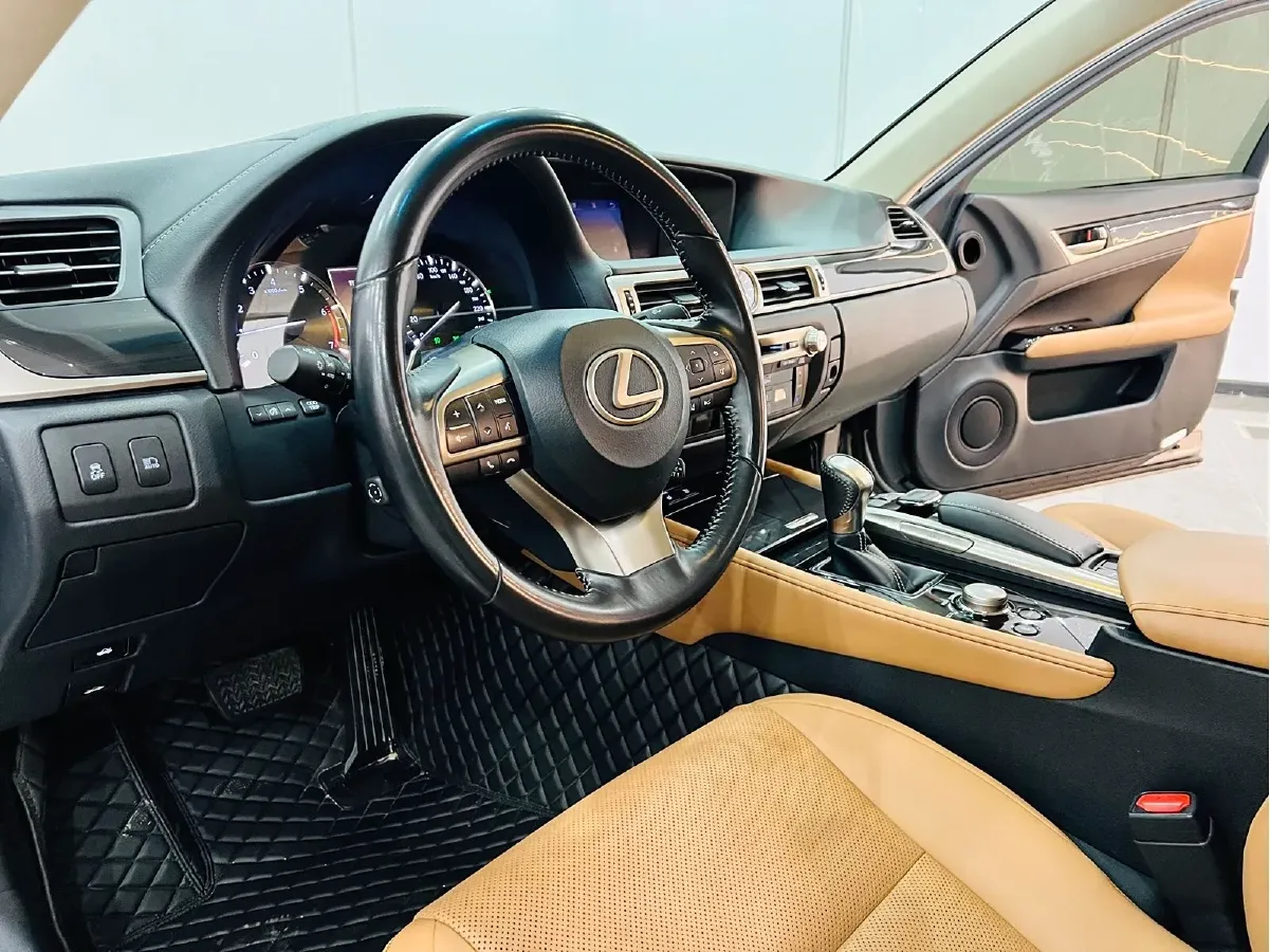 2017 Lexus GS 2.0T 245HP L4 8AT,autocango,china used car exporter,china ev exporter,chinese used car exporter,chinese used ev exporter