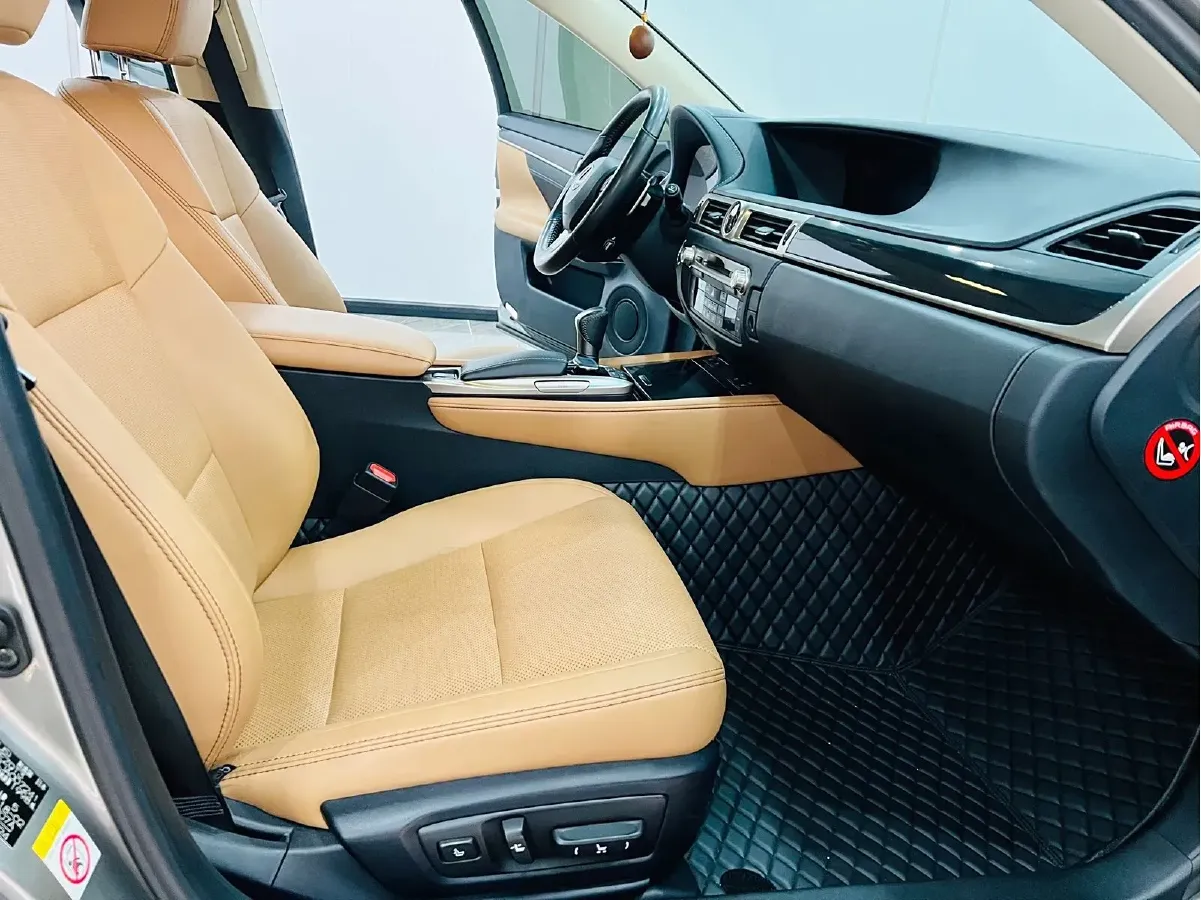 2017 Lexus GS 2.0T 245HP L4 8AT,autocango,china used car exporter,china ev exporter,chinese used car exporter,chinese used ev exporter