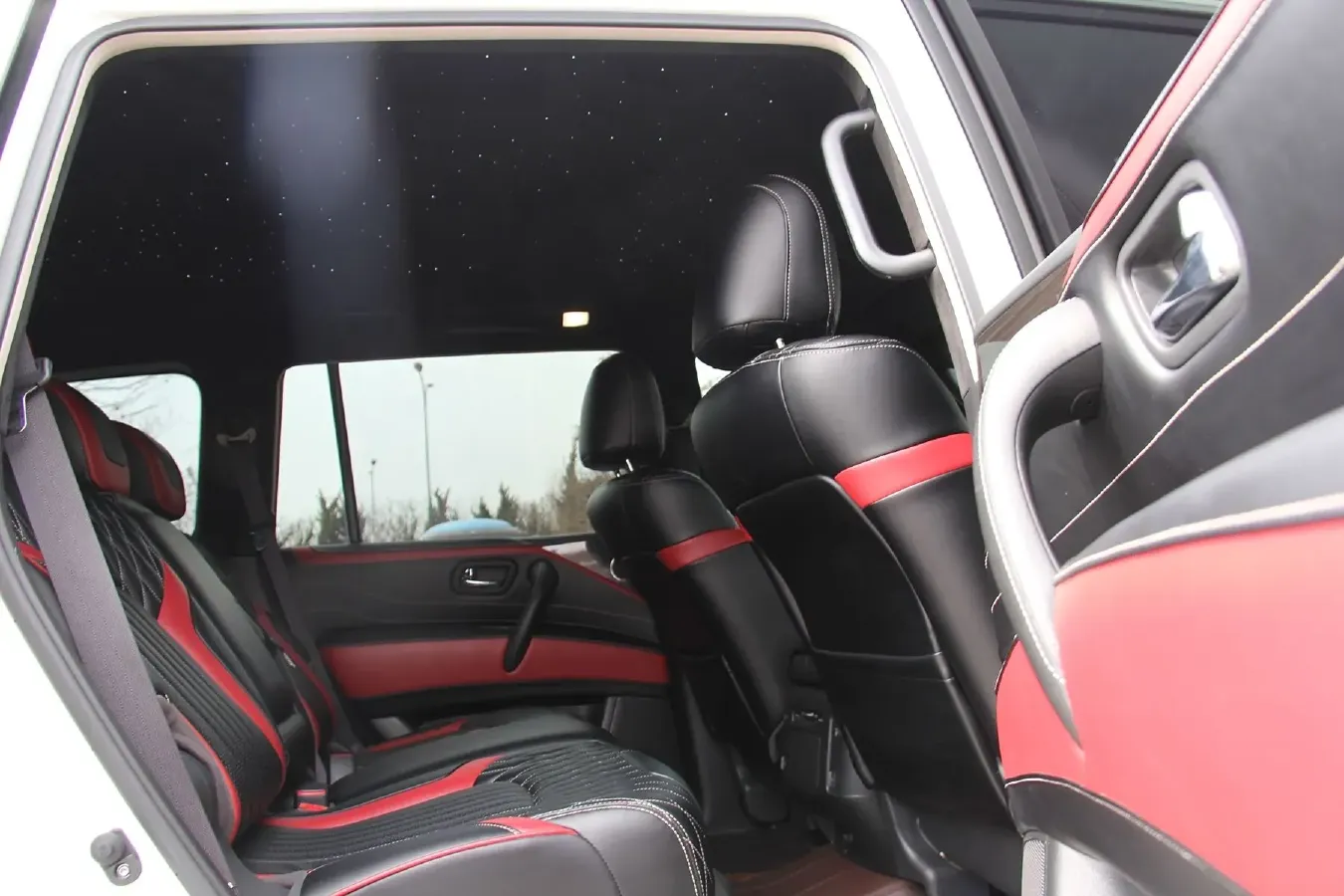 2018 Nissan Patrol 4.0L 279HP V6 7AT,autocango,china used car exporter,china ev exporter,chinese used car exporter,chinese used ev exporter