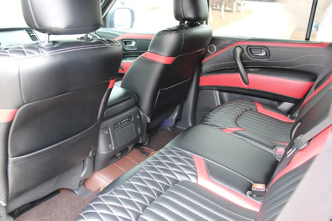 2018 Nissan Patrol 4.0L 279HP V6 7AT,autocango,china used car exporter,china ev exporter,chinese used car exporter,chinese used ev exporter