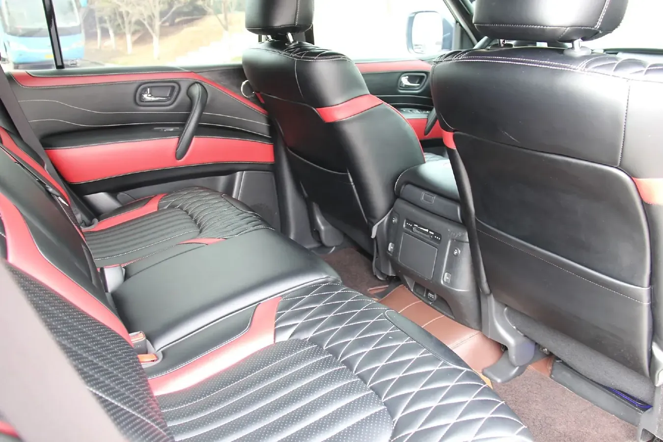 2018 Nissan Patrol 4.0L 279HP V6 7AT,autocango,china used car exporter,china ev exporter,chinese used car exporter,chinese used ev exporter