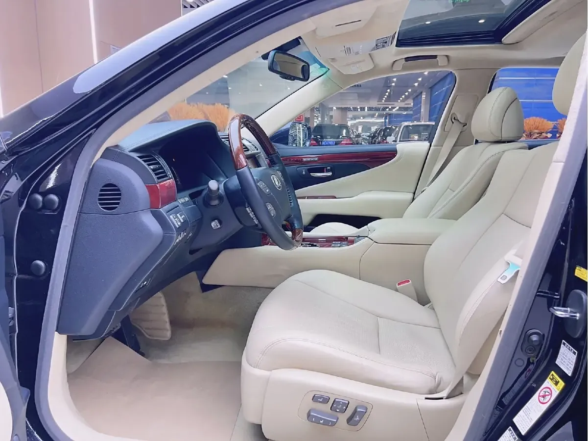 2010 Lexus LS 5.0L 395HP V8 E-CVT Hybrid,autocango,china used car exporter,china ev exporter,chinese used car exporter,chinese used ev exporter