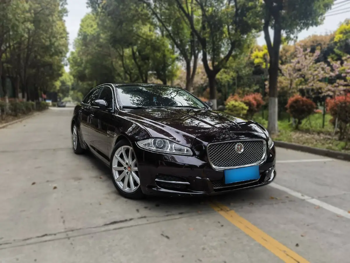 2014 Jaguar XJ 3.0T 340HP V6 8AT 2014 Jaguar XJ 3.0T 340HP V6 8AT