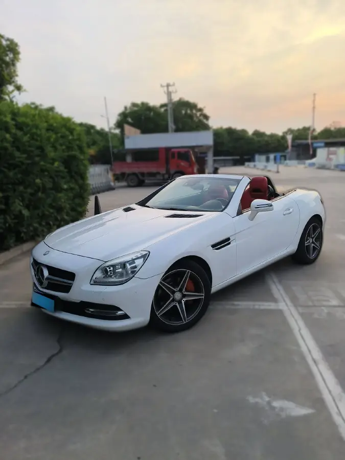2011 Mercedes-Benz SLK Class 1.8T 184HP L4 7AT