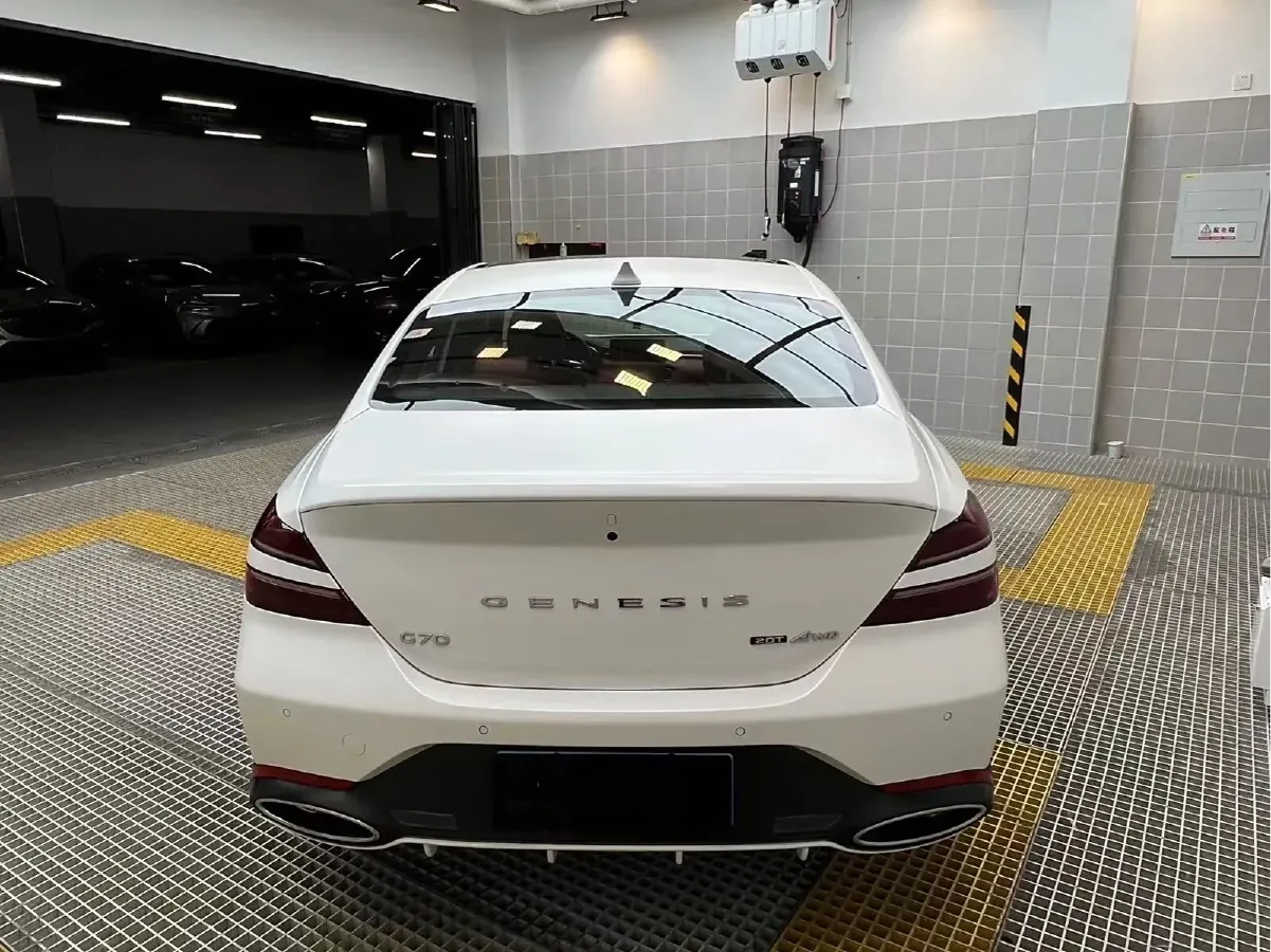 2021 Genesis G70 2.0T 245HP L4 8AT,autocango,china used car exporter,china ev exporter,chinese used car exporter,chinese used ev exporter