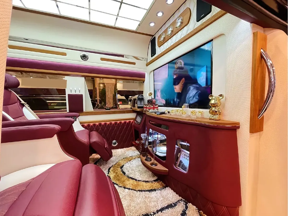 2011 Ford E350 5.4L 258HP V8 5AT,autocango,china used car exporter,china ev exporter,chinese used car exporter,chinese used ev exporter