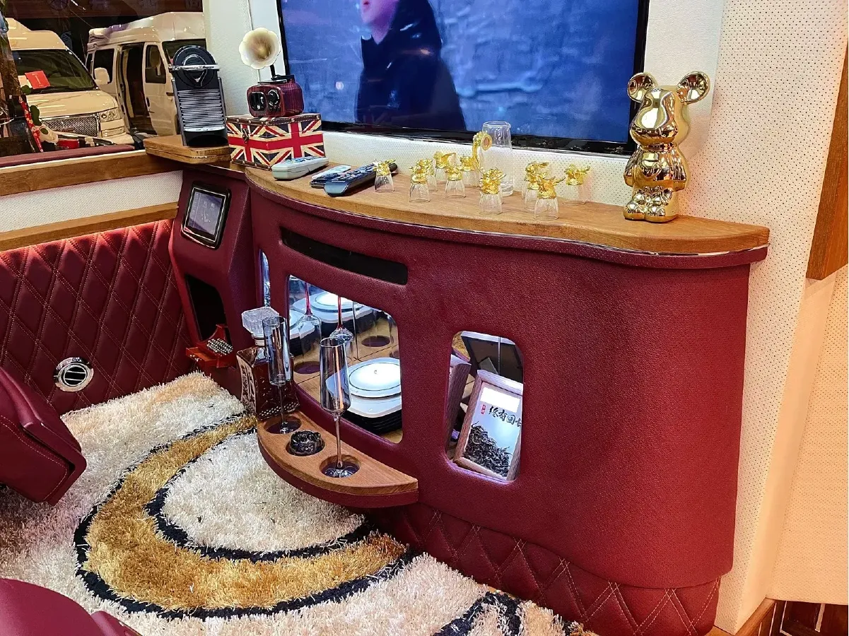 2011 Ford E350 5.4L 258HP V8 5AT,autocango,china used car exporter,china ev exporter,chinese used car exporter,chinese used ev exporter