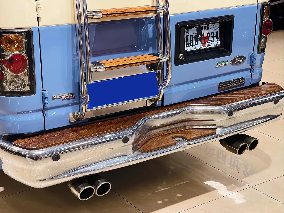 2011 Ford E350 5.4L 258HP V8 5AT,autocango,china used car exporter,china ev exporter,chinese used car exporter,chinese used ev exporter