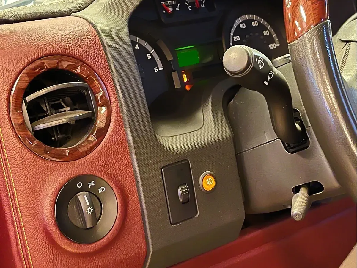 2011 Ford E350 5.4L 258HP V8 5AT,autocango,china used car exporter,china ev exporter,chinese used car exporter,chinese used ev exporter